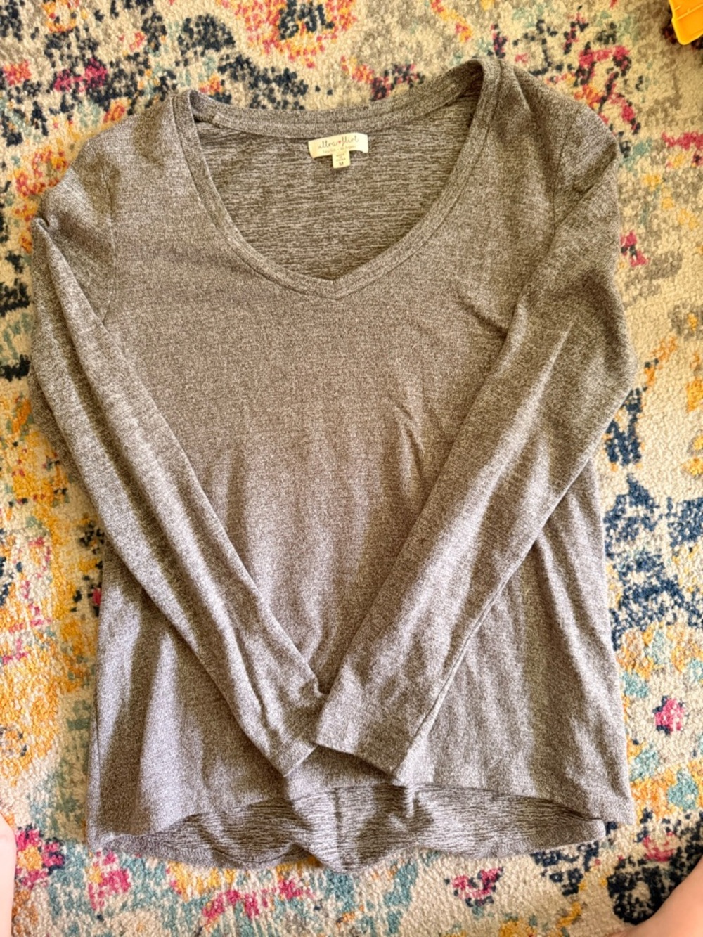 Ultra Flirt Heather Gray V-Neck Long Sleeve Top
